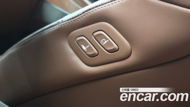 Genesis G80 2021 — photo 30