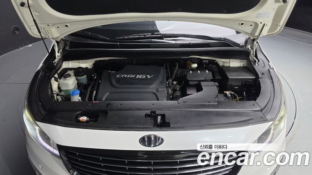 Kia Canival 2016 — photo 6