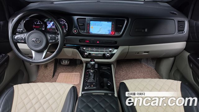 Kia Canival 2016 — photo 7