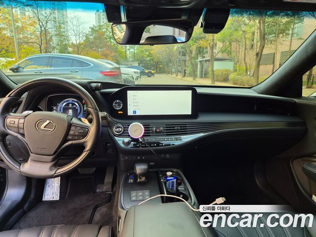 Lexus LS 2023 — photo 7