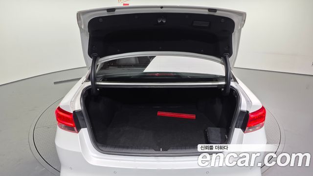 Kia K5 2016 — photo 20