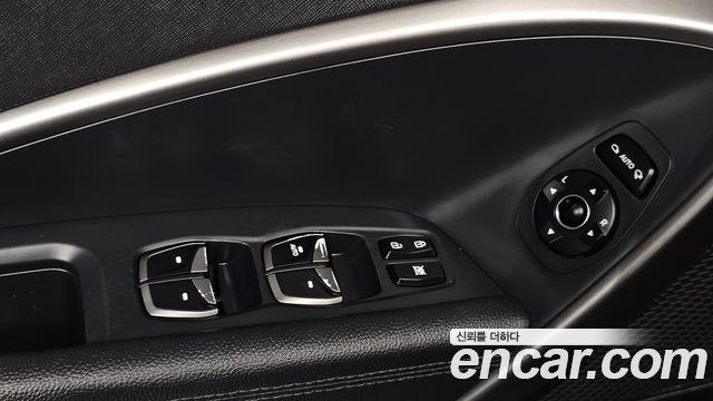 Hyundai Santafe 2016 — photo 18