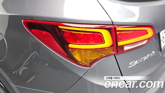 Hyundai Santafe 2016 — photo 9