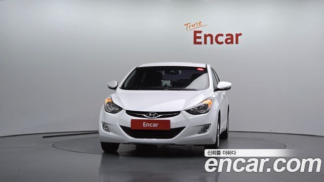 Hyundai AVANTE 2013 — photo 3
