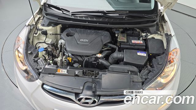 Hyundai AVANTE 2013 — photo 6