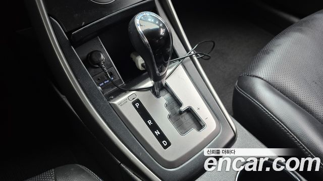 Hyundai AVANTE 2013 — photo 12