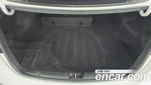 Hyundai AVANTE 2013 — photo 21