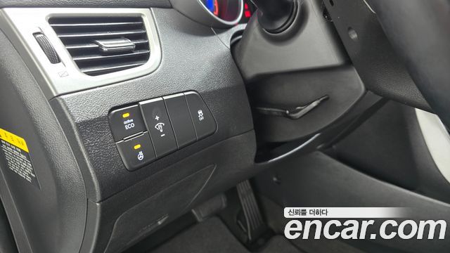 Hyundai AVANTE 2013 — photo 23