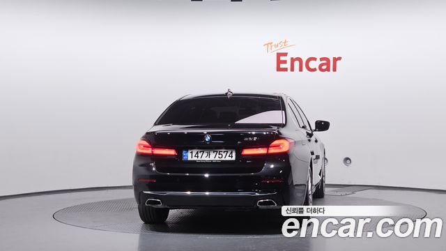 BMW 5-Series 2021 — photo 4