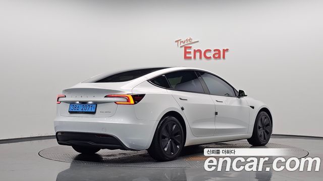 Tesla Model 3 2024 — photo 2
