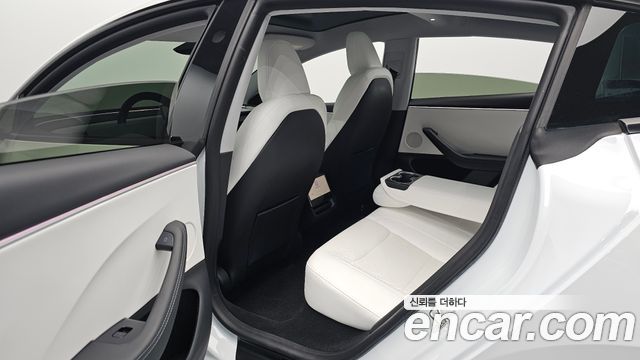 Tesla Model 3 2024 — photo 16