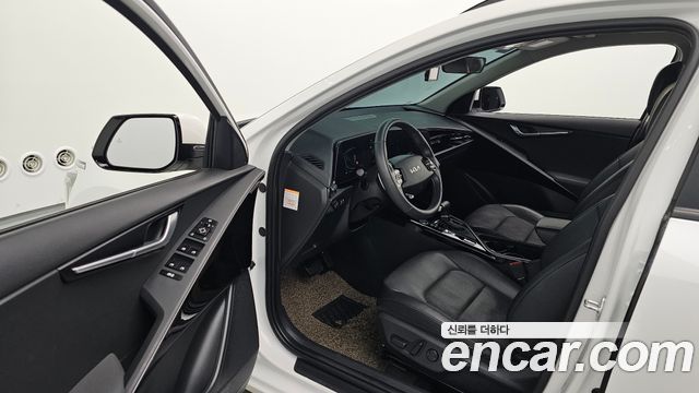 Kia Niro 2022 — photo 13