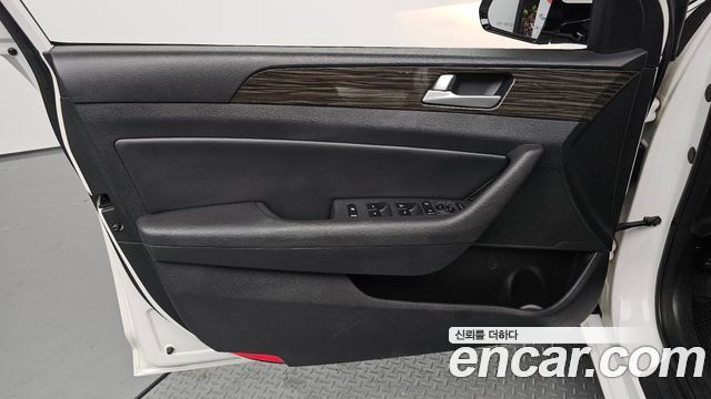 Hyundai Sonata 2015 — photo 14