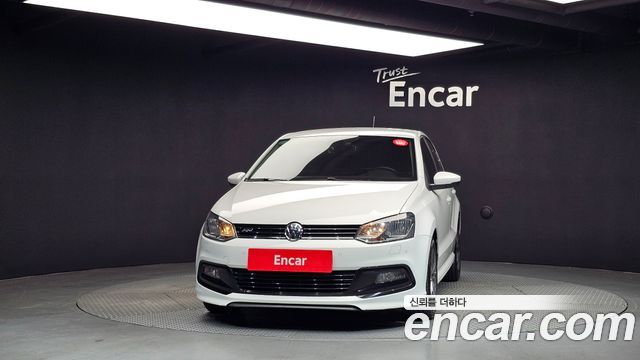 Volkswagen Polo 2015 — photo 3