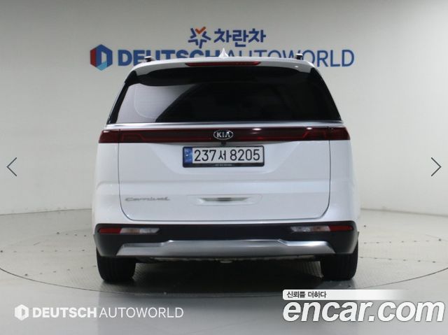 Kia Canival 2021 — photo 4