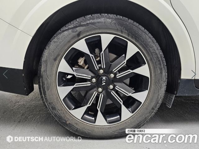 Kia Canival 2021 — photo 5