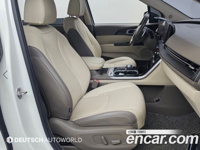 Kia Canival 2021 — photo 10
