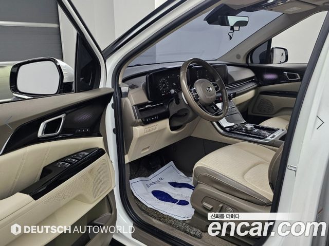 Kia Canival 2021 — photo 11