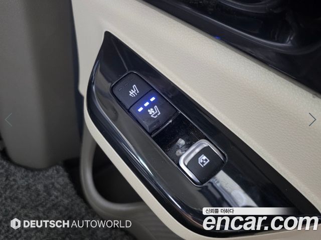 Kia Canival 2021 — photo 16