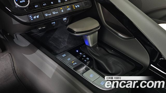 Hyundai AVANTE 2023 — photo 12