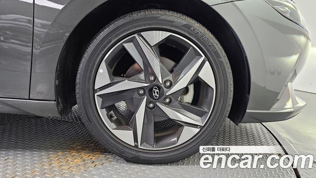 Hyundai AVANTE 2023 — photo 7