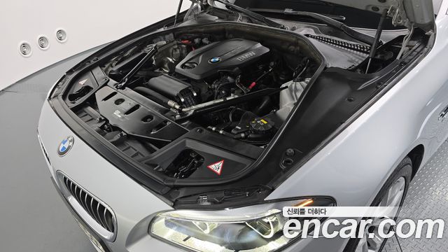 BMW 5-Series 2016 — photo 6