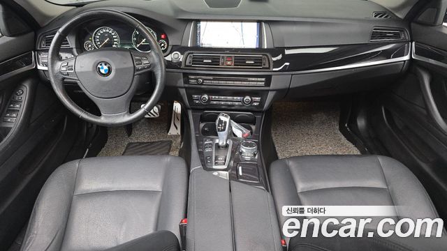 BMW 5-Series 2016 — photo 7