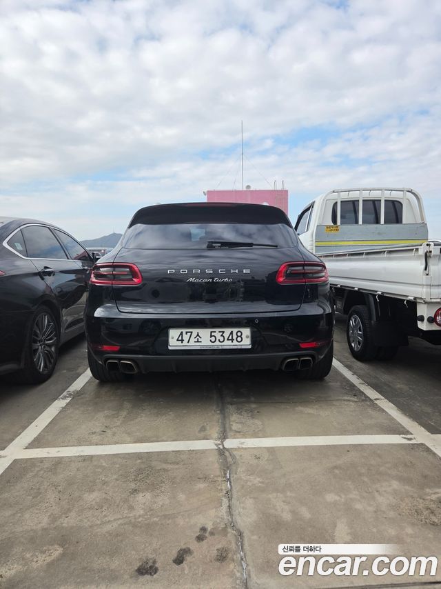 Porsche Macan 2015 — photo 13