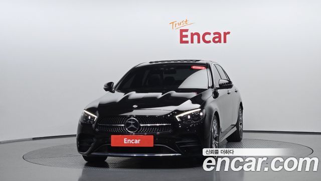 Mercedes-Benz E-Class 2022 — photo 3