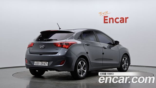Hyundai i30 2016 — photo 2