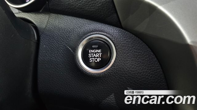 Hyundai i30 2016 — photo 28