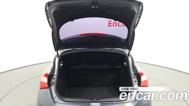 Hyundai i30 2016 — photo 29
