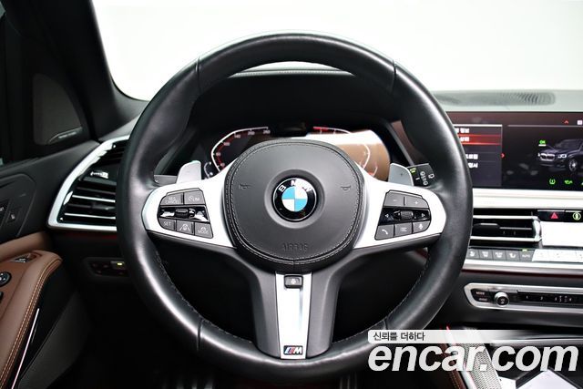 BMW X5 2021 — photo 12