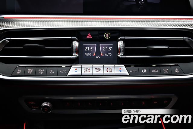 BMW X5 2021 — photo 18