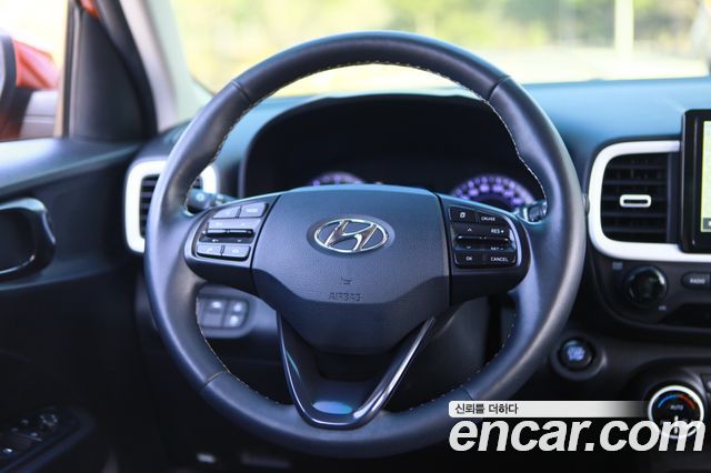 Hyundai Venue 2022 — photo 16