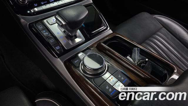 Genesis EQ900 2016 — photo 9