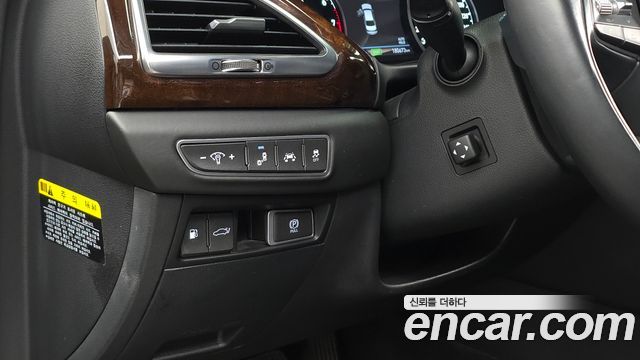 Genesis EQ900 2016 — photo 18