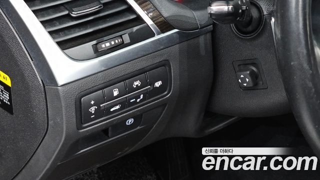 Genesis G80 2017 — photo 20