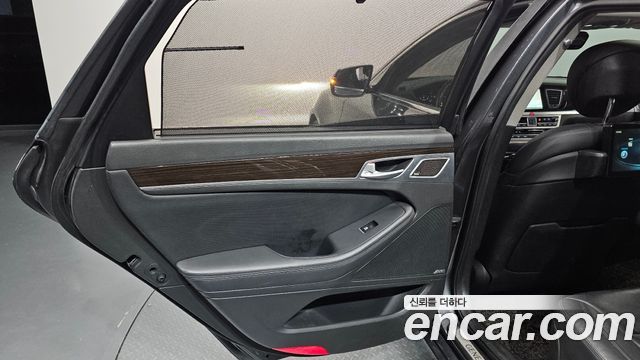 Genesis G80 2017 — photo 15
