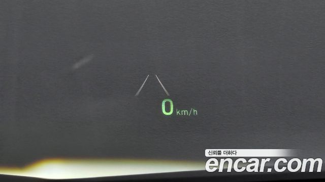 Genesis G80 2017 — photo 33