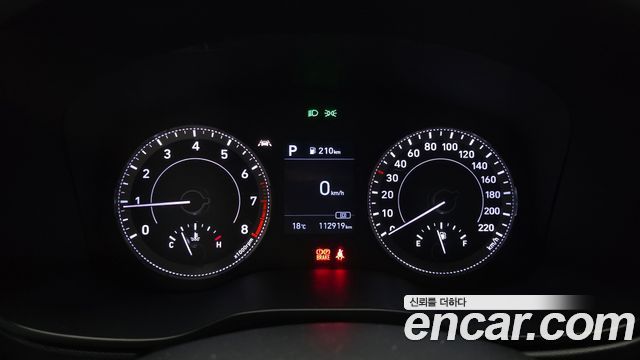 Hyundai Venue 2021 — photo 11