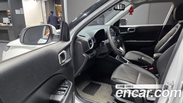 Hyundai Venue 2021 — photo 13