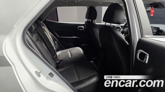Hyundai Venue 2021 — photo 18