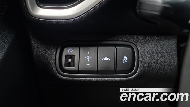 Hyundai Venue 2021 — photo 23
