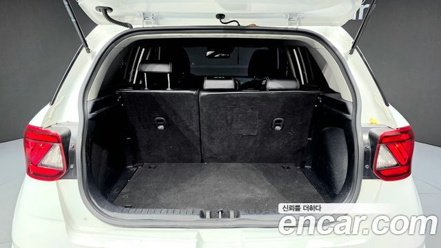 Hyundai Venue 2021 — photo 26