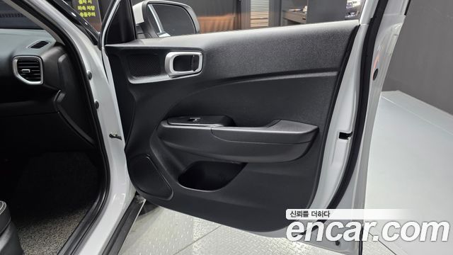 Hyundai Venue 2021 — photo 14