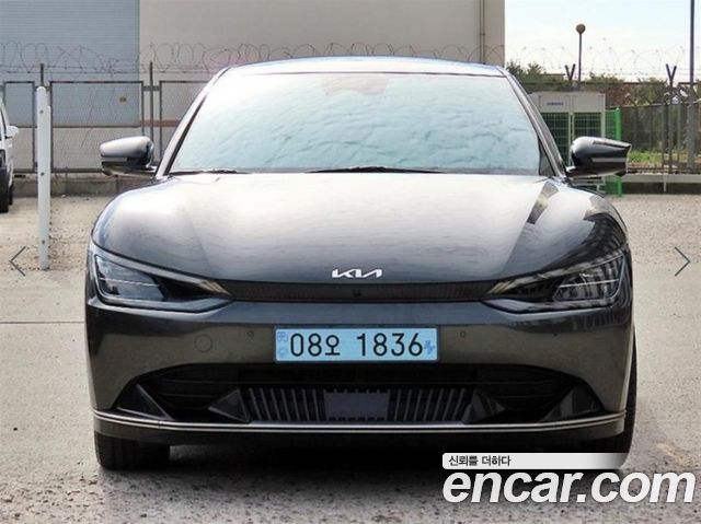 Kia EV6 2022 — photo 2