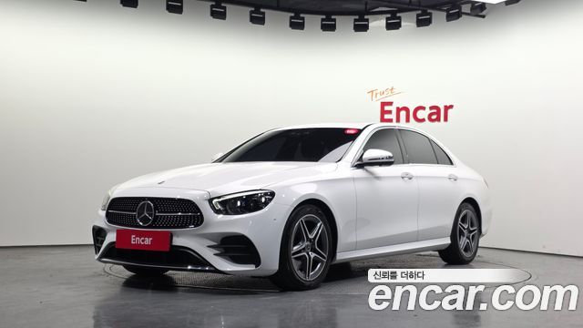 Mercedes-Benz E-Class 2023 — photo 1