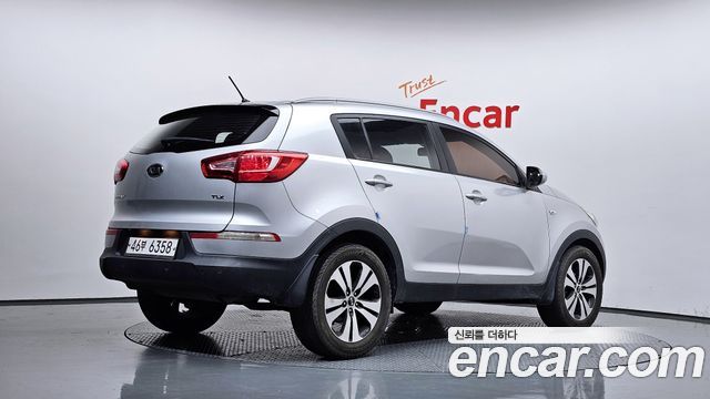 Kia Sportage 2011 — photo 2