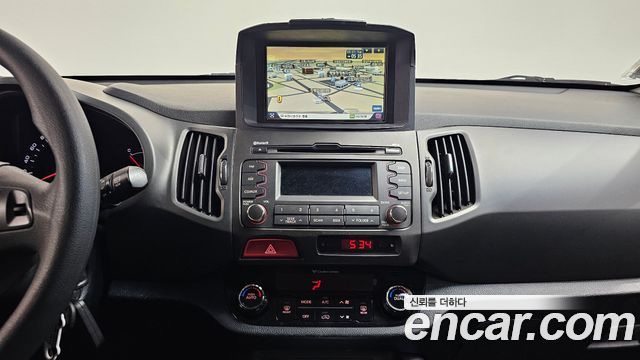 Kia Sportage 2011 — photo 14